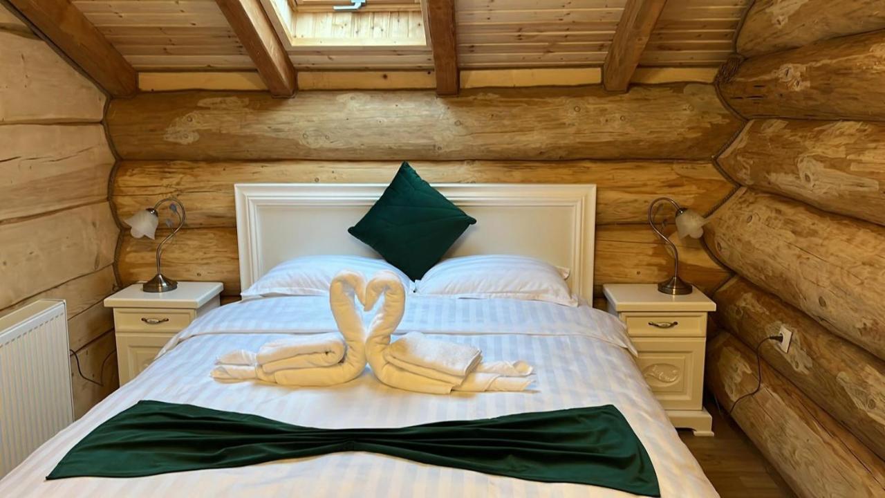 Pensiunea Mireasma Bucovinei Crucea Exteriör bild
